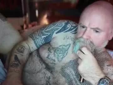 Freechat tattooeddilf01 on Chaturbate