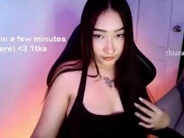 Freechat thiara_dor on Chaturbate