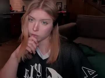 vanillalivitski — GOAL: Shimer in body turn around [599 tokens remaining] Welcome My name is Vanilla, let's get acquainted! #lovense #new #blonde #muscle #fit