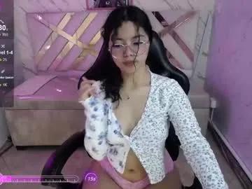 Freechat victoria_castillo_b on Chaturbate