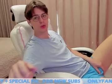 Freechat yourhotchristian on Chaturbate