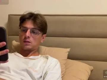 Freechat yourhotchristian on Chaturbate