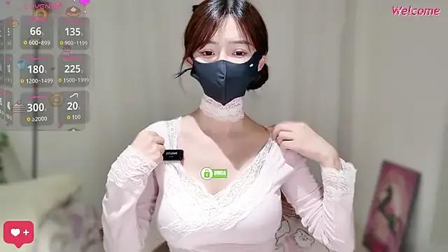 Freechat -Hell0-Kitty on StripChat