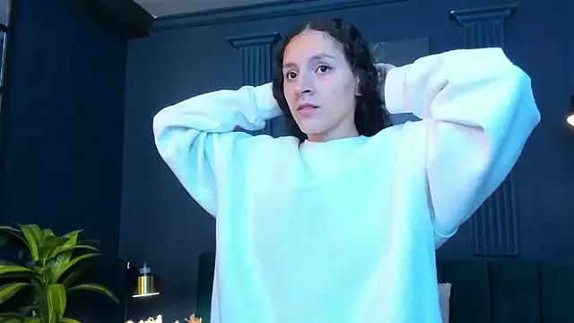 Freechat aliceandsia on StripChat