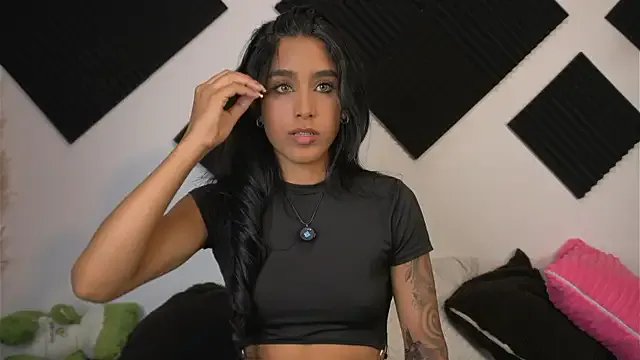 Group Ambeer_Rousess on StripChat