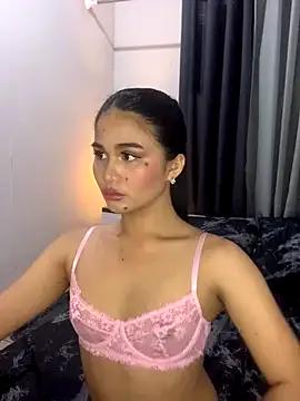 Freechat AngelHille on StripChat