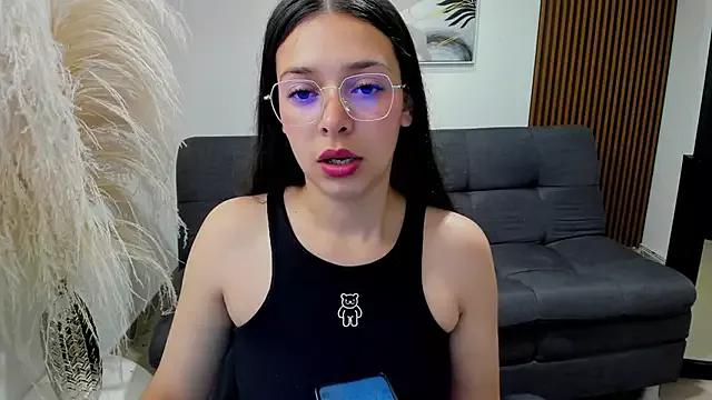 Freechat angeline_davies on StripChat