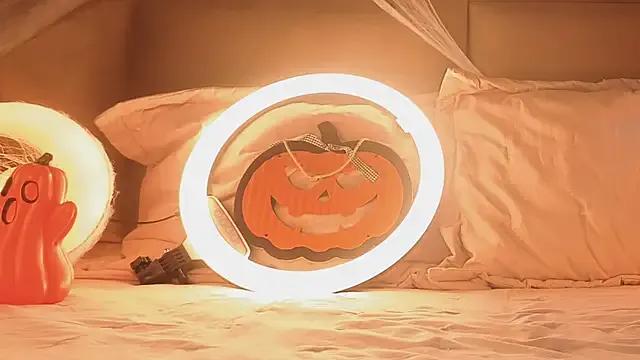 Freechat angelinepossy on StripChat