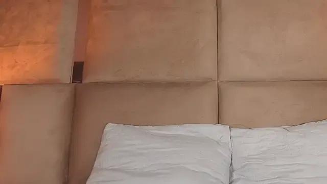 Freechat angelinepossy on StripChat