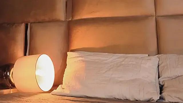 Freechat angelinepossy on StripChat