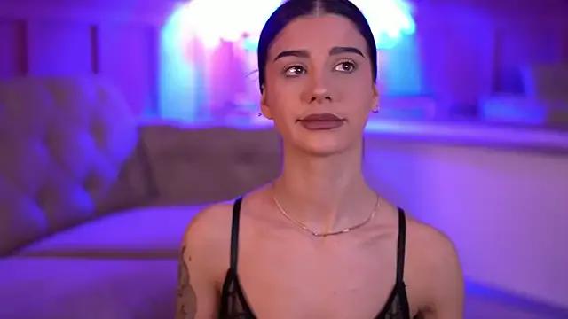 Freechat ArinaCarter on StripChat