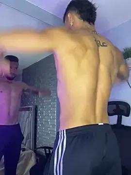 ARON_TAYLER01 on StripChat