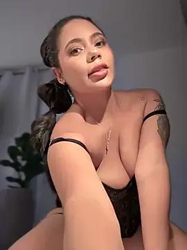 Freechat Aryrosee on StripChat