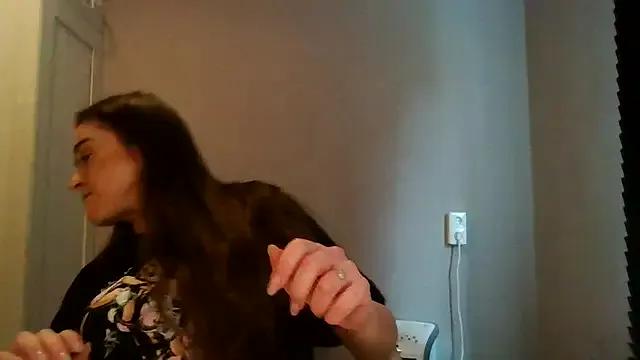 avajade on StripChat 