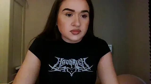 avajade on StripChat 