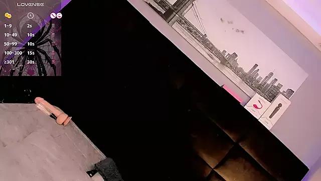 Freechat Baby-Isa on StripChat