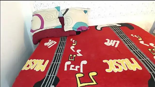 Group babydoll_superhot on StripChat