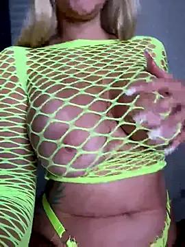 Bella-Tight — Dildo fuck