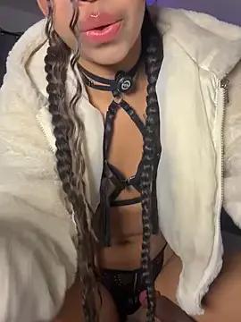 bella__honey on StripChat 