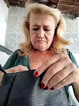 Freechat Belladama61 on StripChat