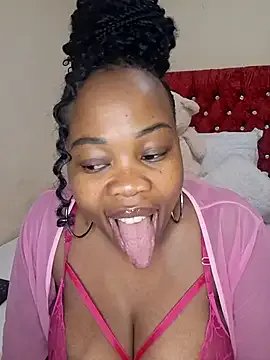 Avatar of BoobQueenxx