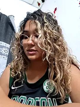 Freechat BrendaGirs on StripChat