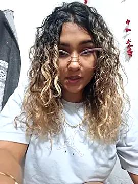 Freechat BrendaGirs on StripChat