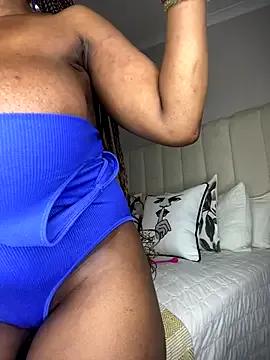 Freechat Bustygoddess32 on StripChat