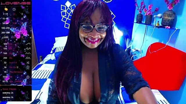 Freechat cairohot on StripChat