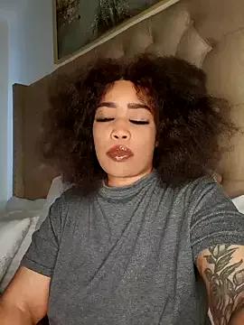 Freechat CAMMII__ on StripChat