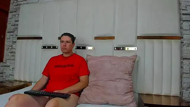 Freechat CandyandSteven on StripChat