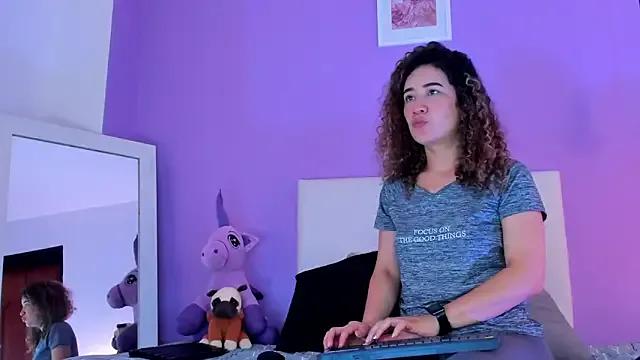 Private Charlotte11-11 on StripChat