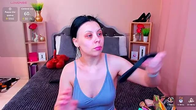 Freechat ChloeBrut on StripChat