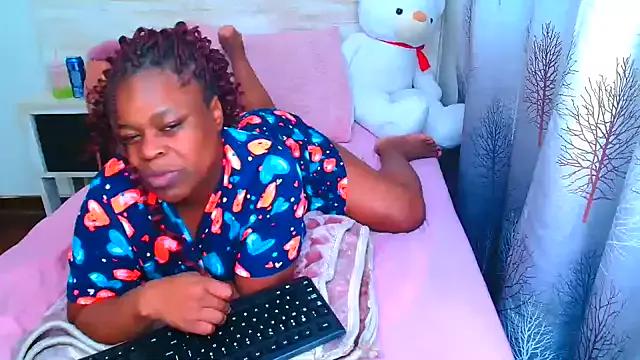 chocolete_candy on StripChat 