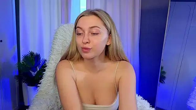 christie_luv on StripChat