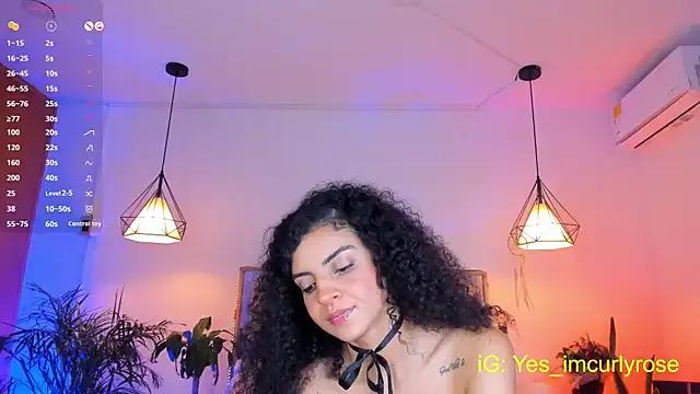 CurlyRose__ on StripChat