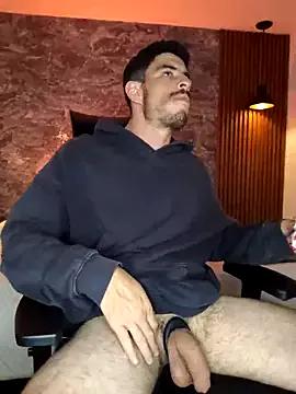 Freechat damian_bull on StripChat