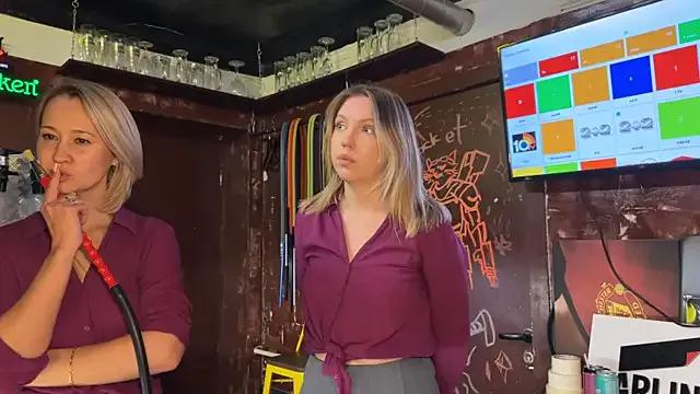 StripChat dirtypub is Freechat dirtypub — Kristy squirt in bucket