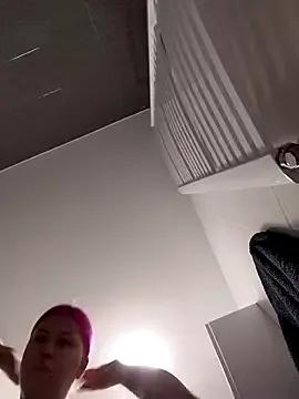 Freechat divine_eve on StripChat