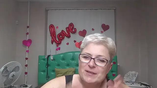 Freechat EmiliaGree on StripChat