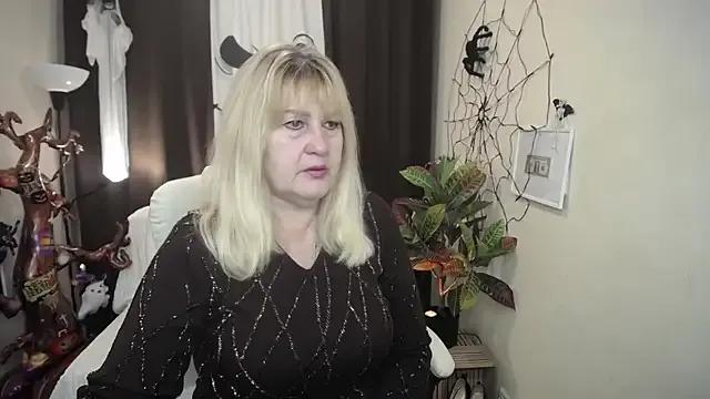 Freechat EmmaEllison on StripChat