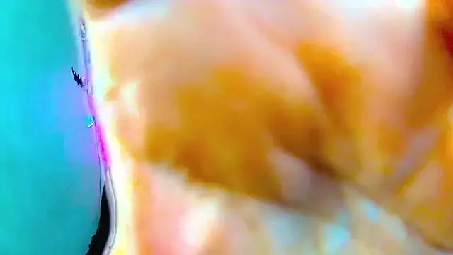 Freechat EmmaEllison on StripChat