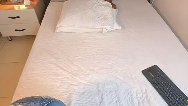 emmi_collinss — Blowjon whit spit 