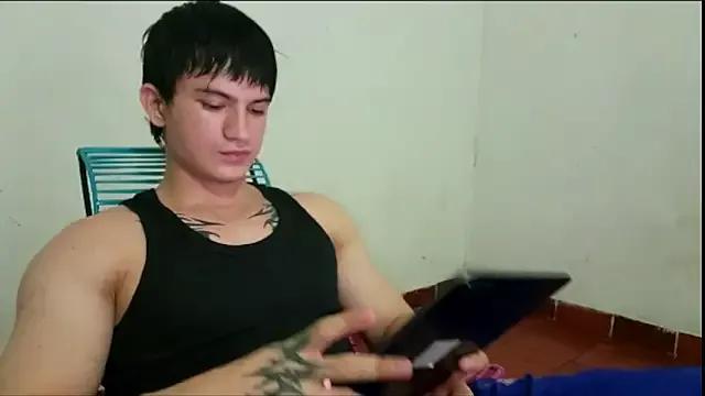 Freechat ErickWalton on StripChat