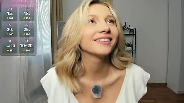 Freechat FaaBinaa on StripChat