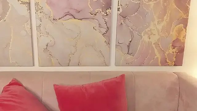 Freechat fiamoory on StripChat