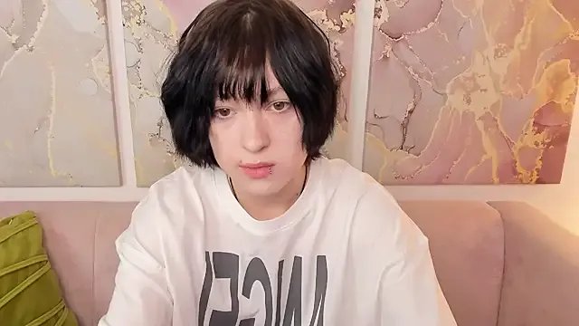 Freechat fiamoory on StripChat