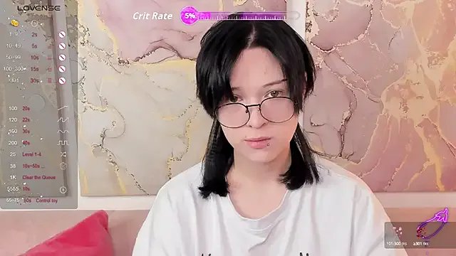 Freechat fiamoory on StripChat