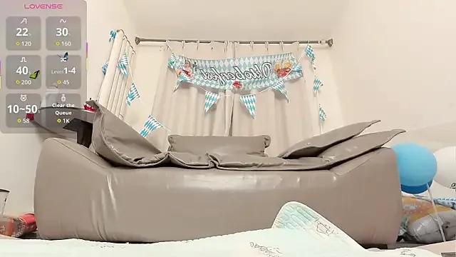 Freechat fox-yiyi on StripChat