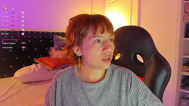 hey_noraly on StripChat